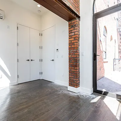 Rented by Nooklyn NYC LLC | media 40