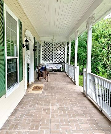 2nd image of 8531 Amber Oak Dr