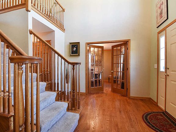 3rd image of 9073 Charrington Dr