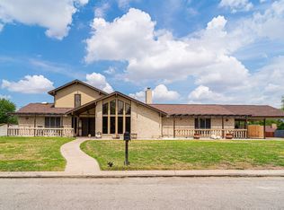 316 Enchanted Way, Del Rio, TX 78840