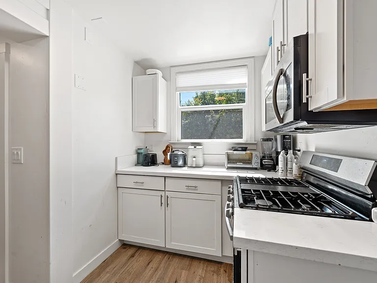 28 S Tassajara Dr — Photo 6