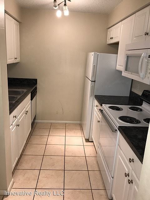 1st image of 3405 Winkler Ave APT 205