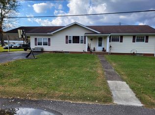 108 Wildcat Dr, Grayson, KY 41143