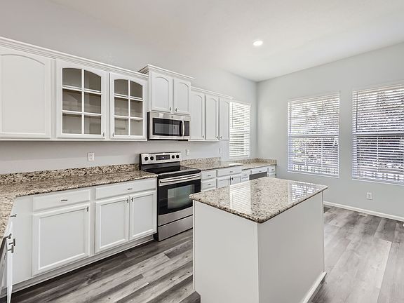 3rd image of 10288 Salida St