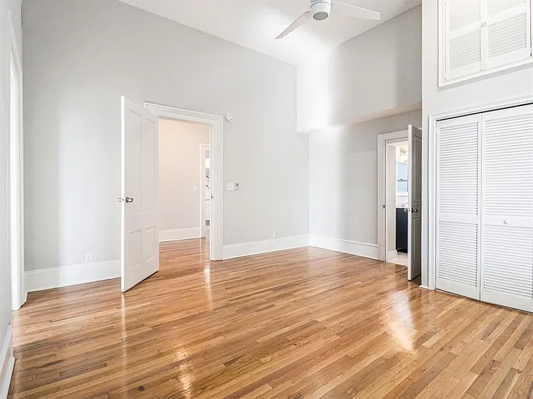 74 Boulevard Dr SE — Photo 8