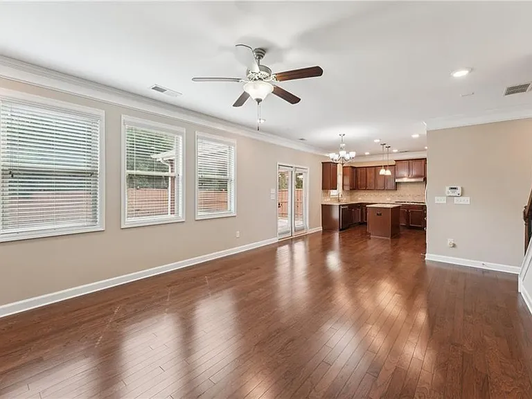 6370 Shiloh Woods Dr — Photo 19