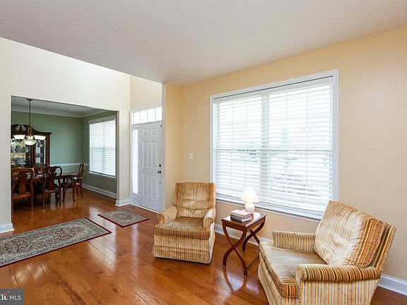 5th image of 3037 Wildflower Dr