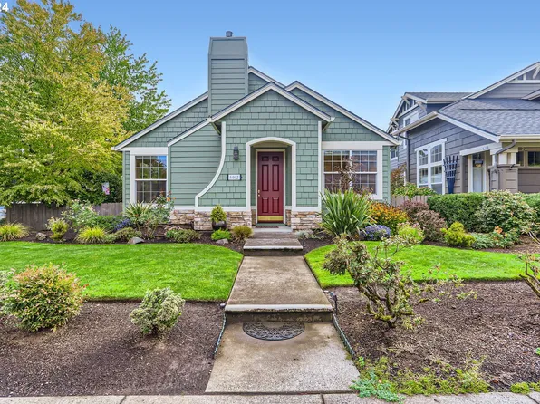 6162 NE Rosebay Dr, Hillsboro, OR 97124