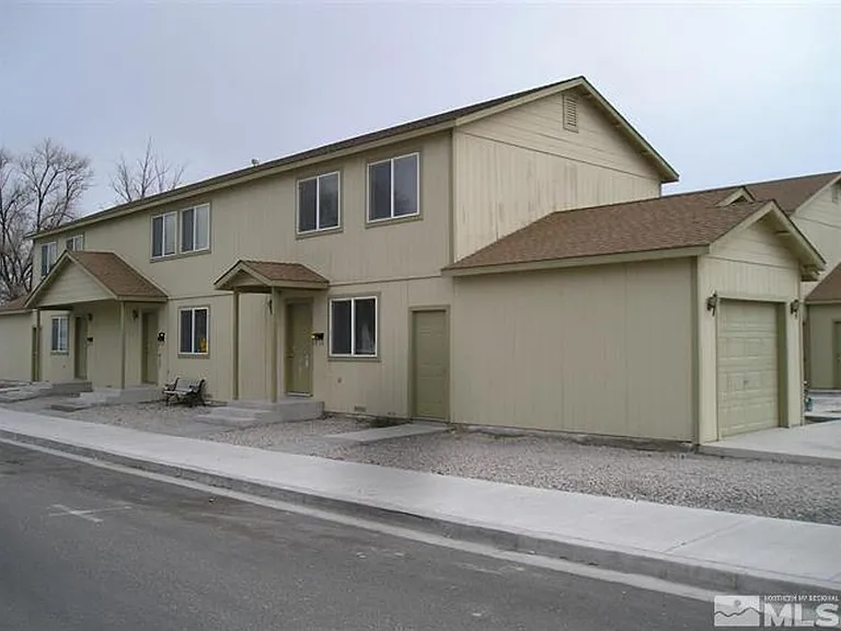 260-270-280 E Center St — Photo 1