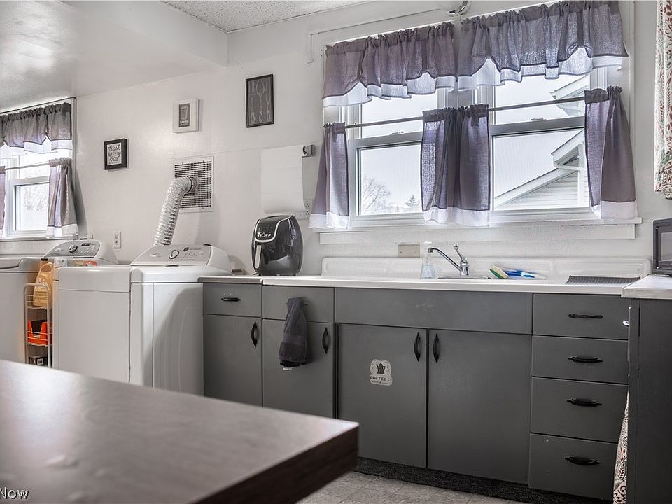 1432 W State St Alliance OH Zillow