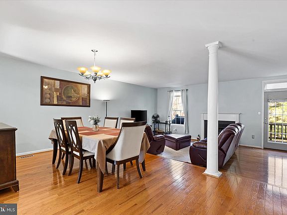 4th image of 6897 Kerrywood Cir