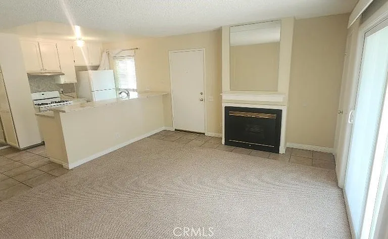 2821 S Fairview St — Photo 20