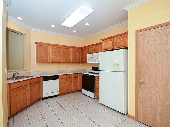 2nd image of 12956 W Pennsylvania Ave
