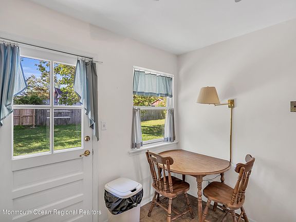 5th image of 47 Marina Ln