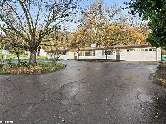 3rd image of 4661 Trotter Ln
