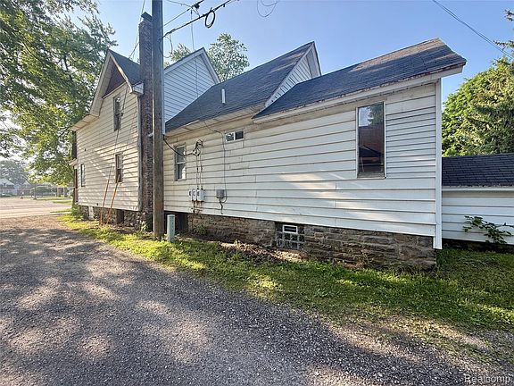4th image of 1813 10th Ave
