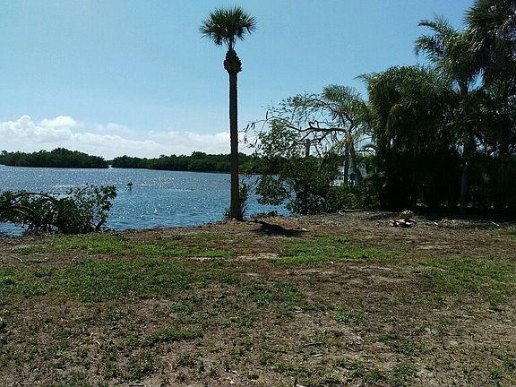 2nd image of 24091 Treasure Island Blvd