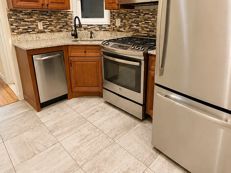 132 Lincoln St #1L — Photo 1