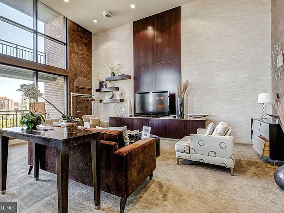 4th image of 2451 Midtown Ave #1306