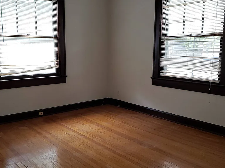 5326 N College Ave — Photo 16