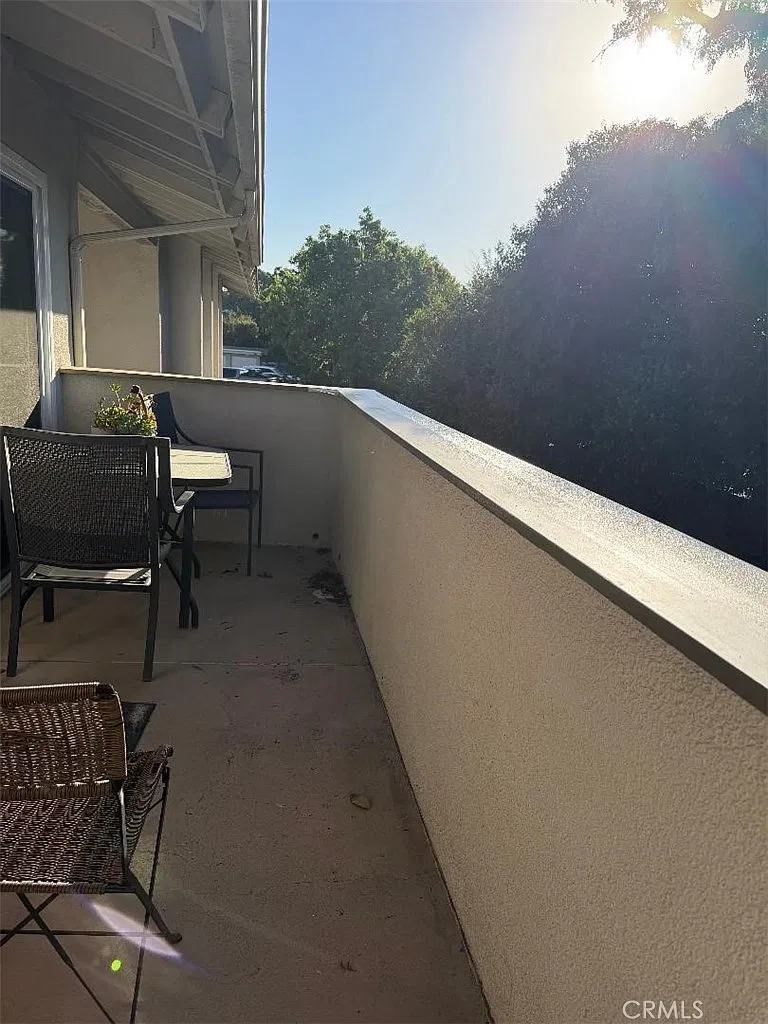 2 bed, 1032 sqft, $3,500 — Photo 1