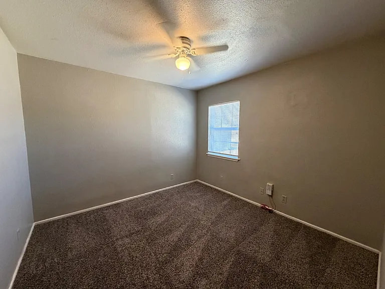 4608 Belton Ave #B — Photo 6