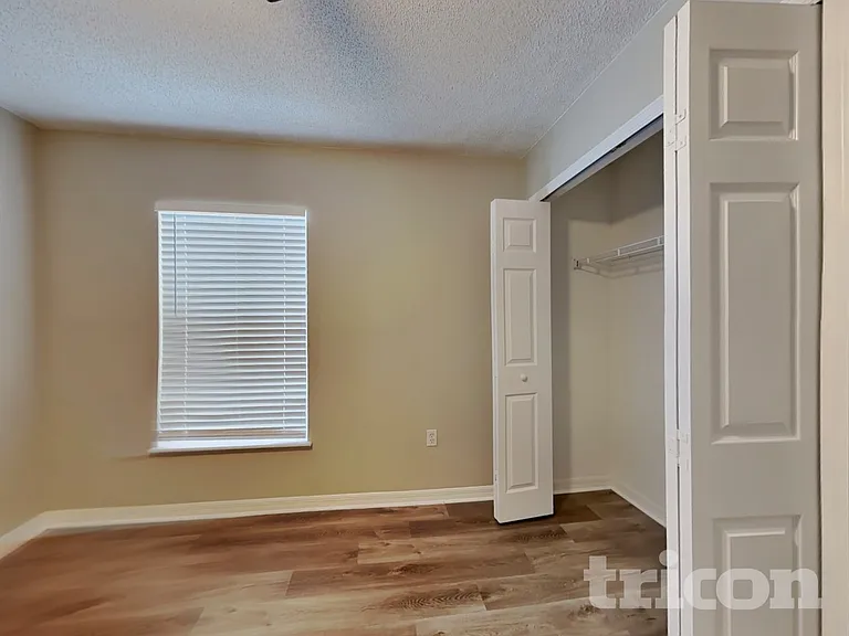 10610 Opus Dr — Photo 10