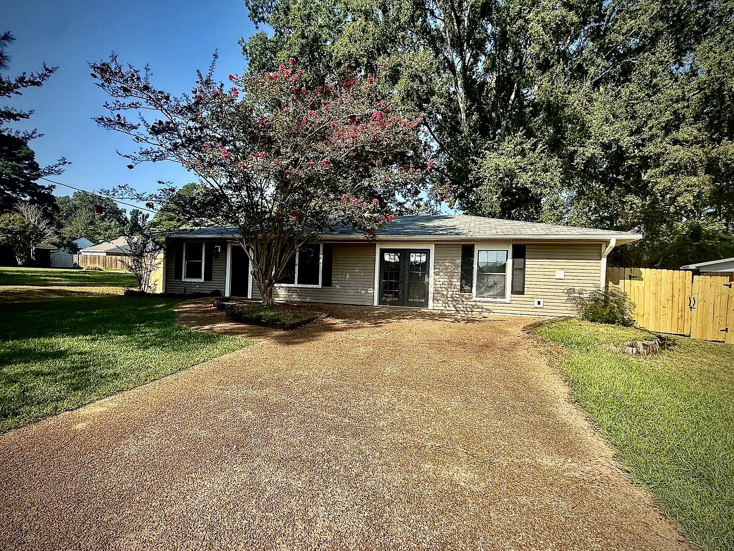 Newly Renovated 3 bed home in Madison County Schools — Photo 2