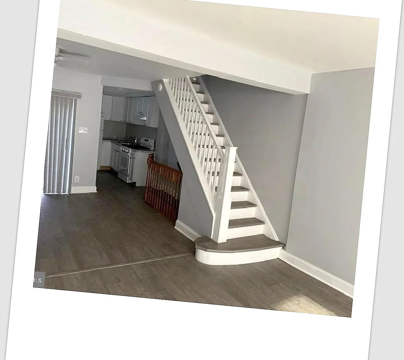 2 bed, 1.0 bath, 918 sqft, $1,595 — Photo 1