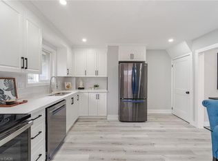 303 Durham Ct, Oshawa, ON L1J5R5