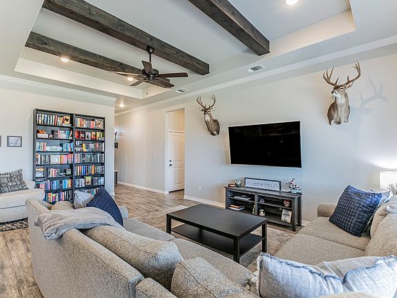 5th image of 701 Juniper Dr