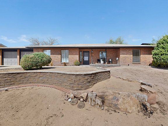 2nd image of 3511 Oakmount Dr SE