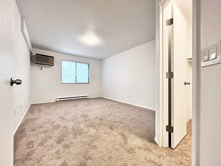 Acres Crossing Apartments — Photo 21