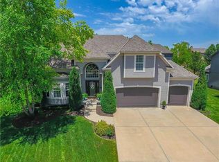 7726 W 145th Ter, Overland Park, KS 66223