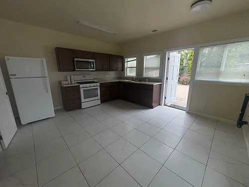 106 N Milpas St Photo 1