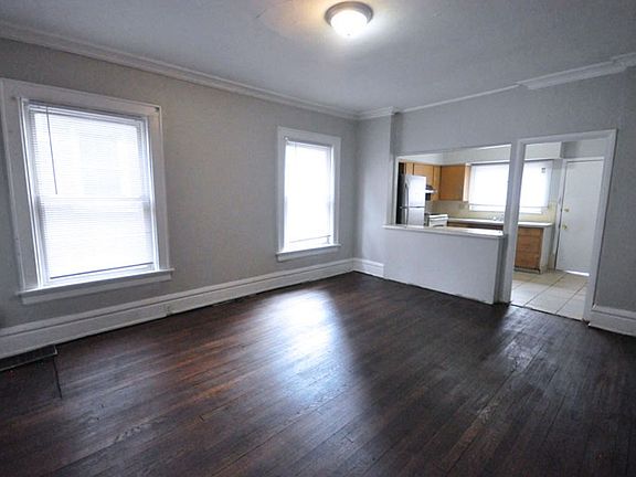 3rd image of 207 E Lane Ave #49