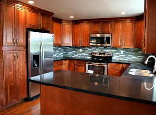 4801 S Roxbury St APT A, Seattle, WA 98118