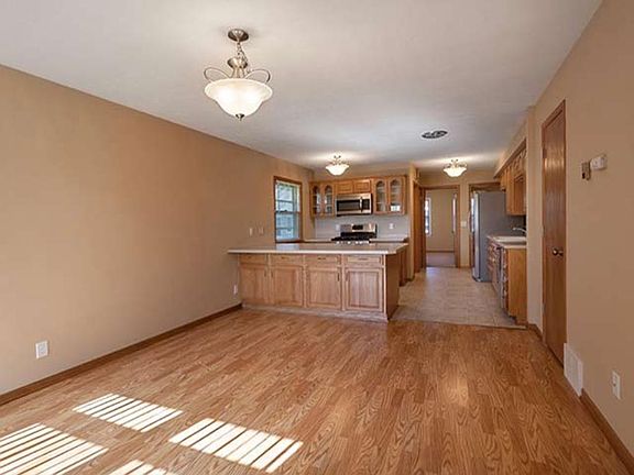 5th image of 6036 15th Ave S