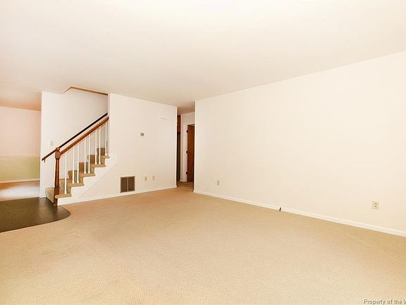 5th image of 928 Lacon Dr