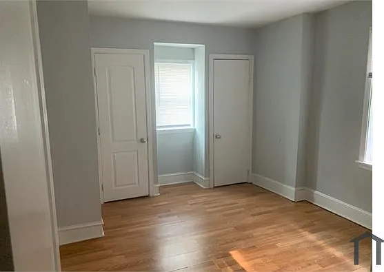 4854 Brown St — Photo 7