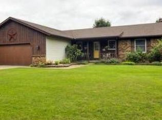 1989 Honey Creek Ave NE, Ada, MI 49301