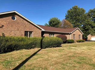 651 W Meadow Ct, Evansville, IN 47712