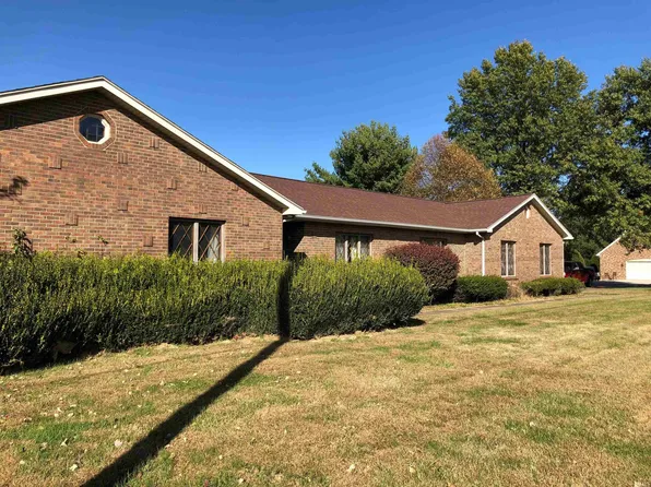 651 W Meadow Ct, Evansville, IN 47712