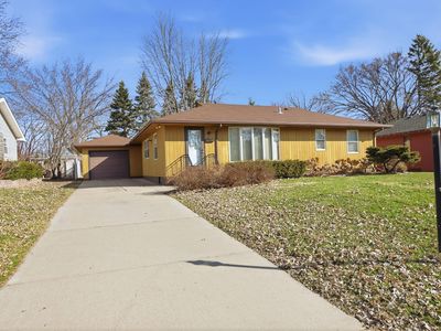207 6th St NW, Buffalo, MN, 55313