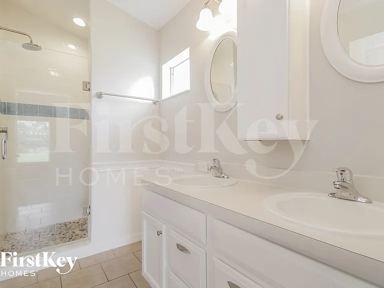 211 Oak Branch Dr — Photo 9