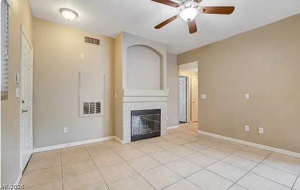 2 bed, 2.0 bath, 838 sqft, $1,475 — Photo 2