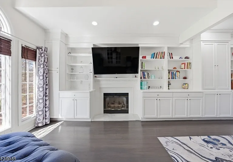 11 Rosewood Ln — Photo 9