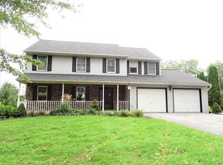 957 Forest Hill Rd, Stevens, PA 17578