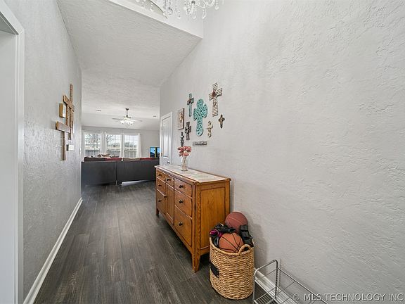 5th image of 8050 Silverado Rd