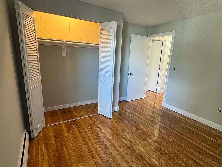 17 Creesy St — Photo 12